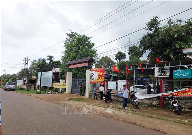 The headquarters of the Ea Tieu commune in Cu Kuin district, Dak Lak province after the attack. VNA Photo: Tuấn Anh