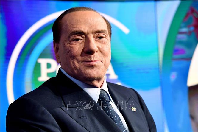 (tư liệu) Cựu Thủ tướng, Thượng nghị sĩ Italy Silvio Berlusconi  phát biểu tại một sự kiện ở Rome, ngày 2/3/2018. Ảnh: AFP/TTXVN