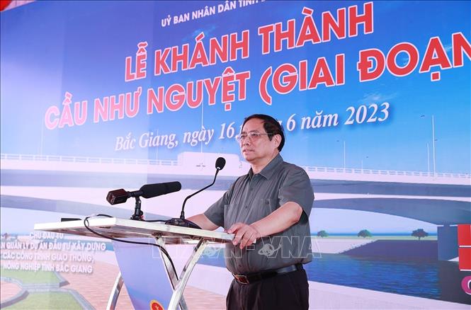Thủ tướng Phạm Minh Chính phát biểu tại lễ khánh thành cầu Như Nguyệt. Ảnh: Dương Giang-TTXVN
