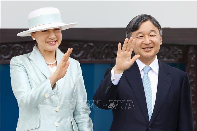 Nhật hoàng Naruhito (phải) và Hoàng hậu Masako tại Bogor, Indonesia, ngày 19/6/2023. Ảnh: Kyodo/TTXVN
