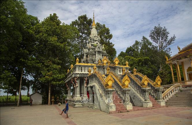 Chùa Kà Ốt là một trong 6 ngôi chùa Nam Tông Khmer có kiến trúc độc đáo ở tỉnh Tây Ninh. Ảnh: Giang Phương - TTXVN
