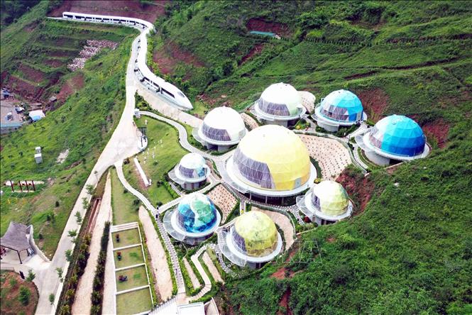 Trong ảnh: Khu du lịch Mộc Châu Island đón hơn 100.000 lượt du khách trong 6 tháng đầu năm 2023. Ảnh: Quang Quyết-TTXVN