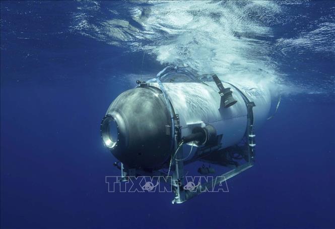 Tàu Titan lặn xuống đại dương. Ảnh: THX/TTXVN