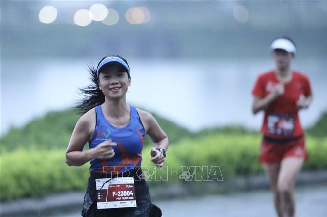 Các VĐV là các phóng viên, nhà báo và các đối tác truyền thông tham gia tranh tài. Ảnh: Minh Quyết - TTXVN