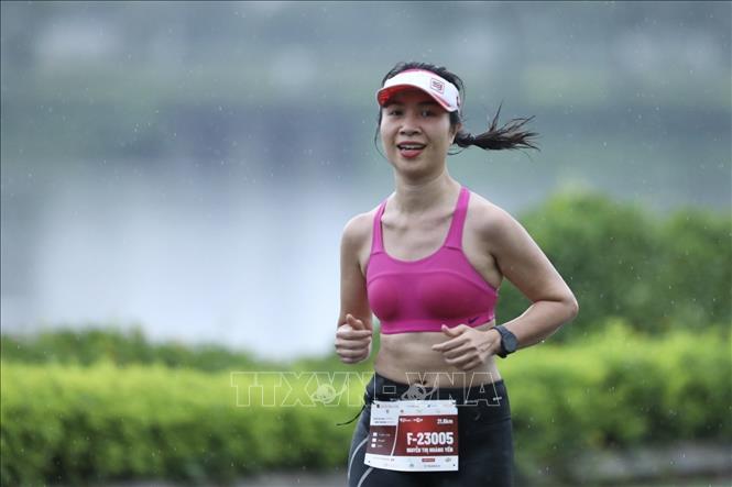Các VĐV là các phóng viên, nhà báo và các đối tác truyền thông tham gia tranh tài. Ảnh: Minh Quyết - TTXVN