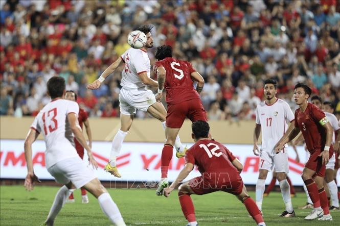 Vietnam (in red) wins 1-0 in the friendly match with Syria in June 20. VNA Photo: Minh Quyết
