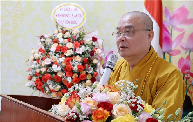 Trong ảnh: Hòa thượng Thích Thanh Nhiễu, Phó Chủ tịch thường trực Hội đồng trị sự, Trung ương Giáo hội phật giáo Việt Nam phát biểu tại Hội nghị. Ảnh: Trung Kiên - TTXVN