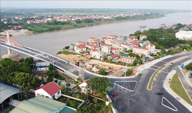 Điểm đầu cầu Vĩnh Phú tại thành phố Việt Trì (Phú Thọ). Ảnh: Hoàng Hùng – TTXVN
