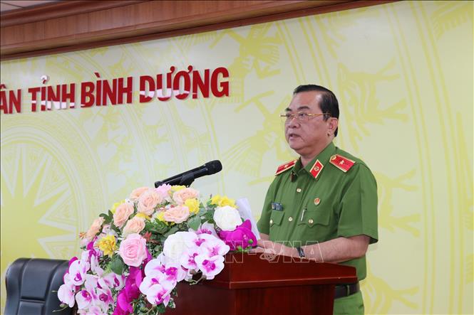 Thiếu tướng Lê Minh Hiếu - Phó Cục trưởng Cục C06, Bộ Công an phát biểu tại hội nghị. Ảnh: Chí Tưởng -TTXVN
