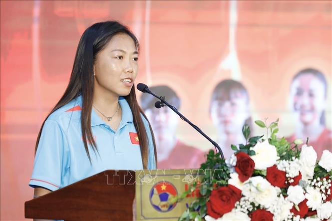 Captain Huynh Như speaks at the send-off ceremony. VNA Photo