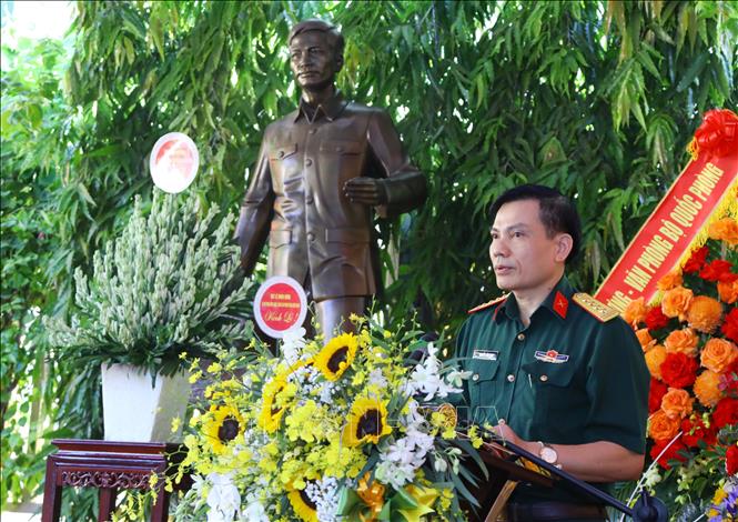 Đại tá Nguyễn Văn Oanh, Phó Cục trưởng Cục Chính trị, Tổng cục Chính trị QĐND Việt Nam phát biểu. Ảnh: Văn Điệp – TTXVN
