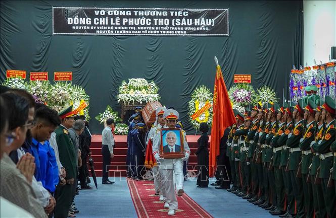 Nghi thức di quan linh cữu đồng chí Lê Phước Thọ. Ảnh: Thanh Liêm Nghi thức di quan linh cữu đồng chí Lê Phước Thọ. Ảnh: Thanh Liêm