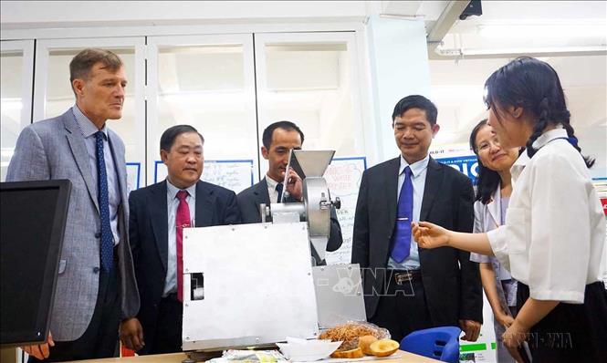 Cơ quan Phát triển Quốc tế Hoa Kỳ (USAID) phối hợp với trường Đại học Cần Thơ, Đại học bang Arizona ra mắt “Không gian đổi mới sáng tạo cho sinh viên Đồng bằng sông Cửu Long” (MIS) tại trường Đại học Cần Thơ (Cần Thơ, 5/4/2019). Ảnh: Thanh Liêm - TTXVN
