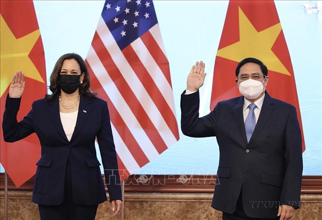Thủ tướng Phạm Minh Chính tiếp Phó Tổng thống Hoa Kỳ Kamala Harris thăm Việt Nam (Hà Nội, 25/8/2021). Ảnh: Dương Giang-TTXVN