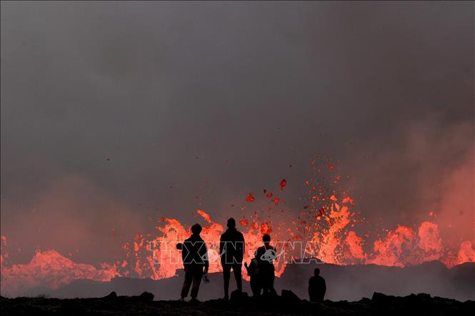 Núi lửa phun trào gần thủ đô Reykjavik, Iceland ngày 10/7/2023. Ảnh: AFP/TTXVN