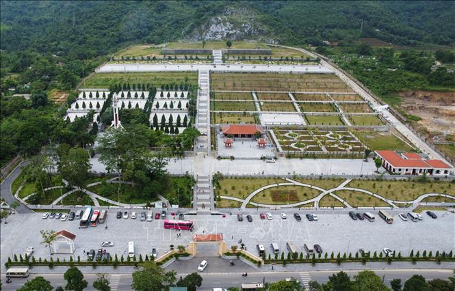 Quang cảnh Nghĩa trang liệt sĩ quốc gia Vị Xuyên (huyện Vị Xuyên, tỉnh Hà Giang). Ảnh: Hoàng Hiếu - TTXVN