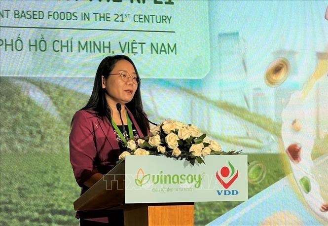 Trong ảnh: PGS.TS.Bác sỹ Trương Tuyết Mai- Phó viện trưởng Viện Dinh dưỡng Quốc gia Việt Nam phát biểu tại hội thảo. Ảnh: Anh Tuấn - TTXVN 