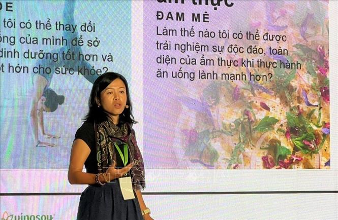Trong ảnh: Bà Trezelene Chan – Giám đốc phát triển bền vững, Công ty Kantar (Singapore) phát biểu tham luận tại hội thảo. Ảnh: Anh Tuấn - TTXVN