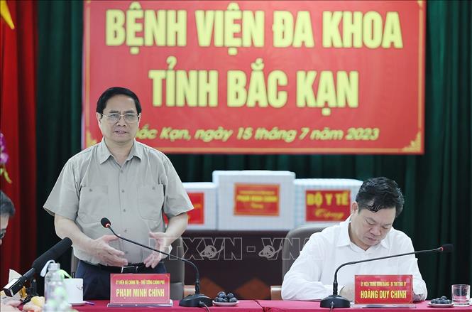 Thủ tướng Phạm Minh Chính phát biểu tại cuộc làm việc với lãnh đạo Bệnh viện đa khoa tỉnh Bắc Kạn. Ảnh: Dương Giang-TTXVN