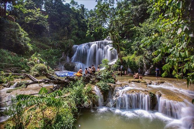 Trong ảnh: Thác Mu mùa nước. Ảnh: Trọng Đạt - TTXVN