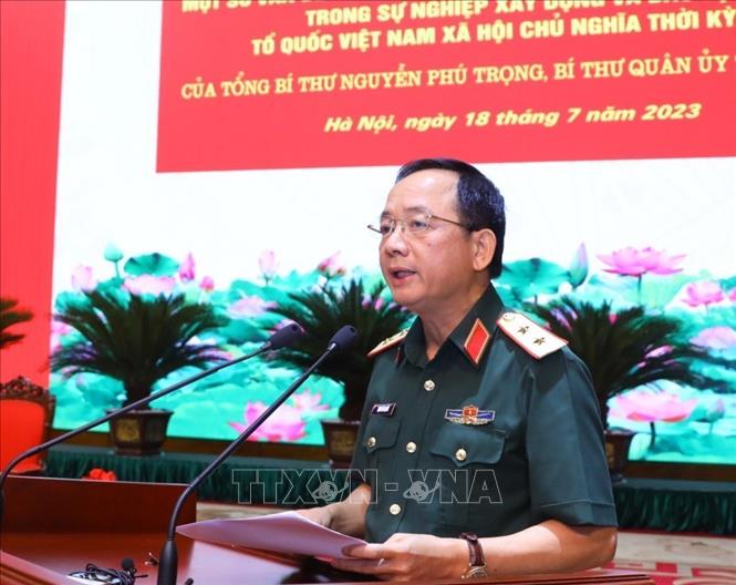 Trung tướng Trịnh Văn Quyết, Phó Chủ nhiệm Tổng cục Chính trị Quân đội nhân dân Việt Nam phát biểu. Ảnh: Văn Điệp - TTXVN