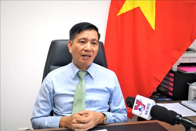 Đại sứ Việt Nam tại Malaysia Đinh Ngọc Linh trả lời phỏng vấn của phóng viên TTXVN tại Malaysia. Ảnh: An Nguyễn  - TTXVN