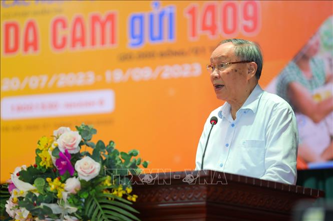 Thượng tướng Nguyễn Văn Rinh, Chủ tịch Hội Nạn nhân chất độc da cam/dioxin Việt Nam phát động chương trình. Ảnh: Hoàng Hiếu - TTXVN
