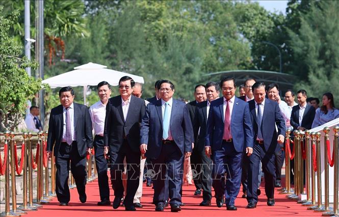 Thủ tướng Phạm Minh Chính đến dự Hội nghị công bố quy hoạch và xúc tiến đầu tư tỉnh Long An. Ảnh: Dương Giang-TTXVN
