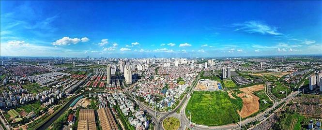 Sau 10 năm thực hiện Nghị quyết 15/2008/QH12 của Quốc hội khoá XII về mở rộng địa giới hành chính Thủ đô Hà Nội, tình hình chính trị, kinh tế, xã hội của quận Hà Đông ổn định và liên tục phát triển. Ảnh: Tuấn Anh - TTXVN