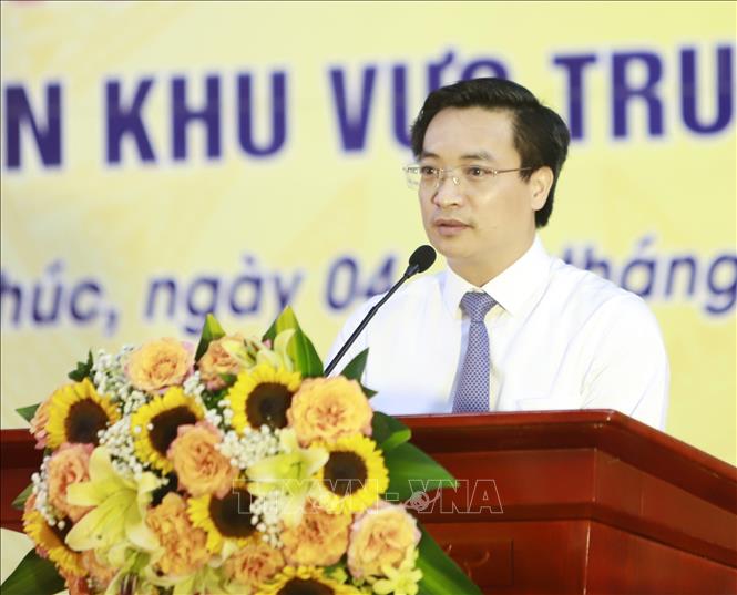 Giám đốc Sở Giáo dục và Đào tạo Vĩnh Phúc Nguyễn Văn Huyến phát biểu tại Trại hè Hùng Vương lần thứ XVII.  Ảnh:Hoàng Hùng -TTXVN