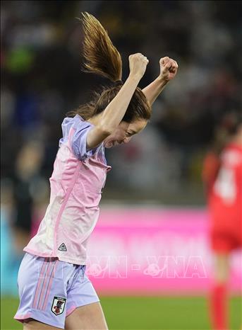 Pha ăn mừng của cầu thủ Risa Shimizu sau khi ghi bàn thắng nâng tỉ số lên 2-1 cho Nhật Bản ở phút 50 của trận đấu. Ảnh: Kyodo/TTXVN