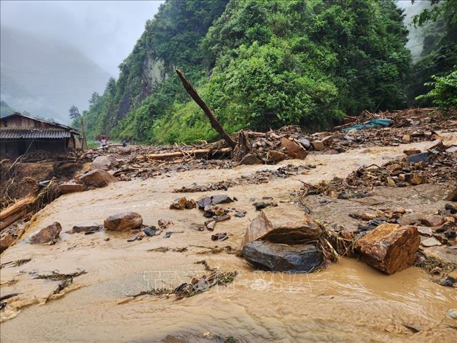 Lũ ống gây thiệt hại nặng nề tại xã Khao Mang, huyện Mù Cang Chải. Ảnh: Tuấn Anh - TTXVN