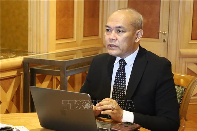 Ông Hambali Mukhlas, Chủ tịch Ủy ban Kinh doanh Quốc tế, Phòng Thương mại và Công nghiệp Quốc gia Malaysia (NCCIM) kiêm Chủ tịch Hội đồng Kinh doanh MVFA chủ trì lễ công bố. Ảnh. An Nguyễn - PV TTXVN tại Malaysia