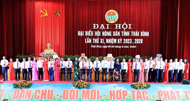 Trong ảnh: Ban Chấp hành Hội Nông dân tỉnh Thái Bình nhiệm kỳ 2023-2028 ra mắt Đại hội. Ảnh: Thế Duyệt – TTXVN 