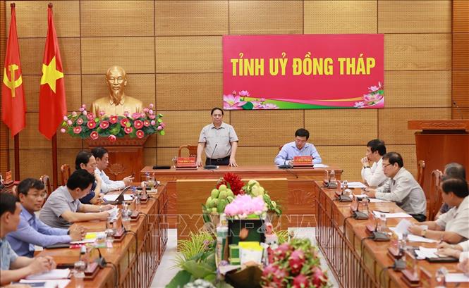 Thủ tướng Phạm Minh Chính làm việc với Ban Thường vụ Tỉnh ủy Đồng Tháp. Ảnh: Dương Giang-TTXVN
