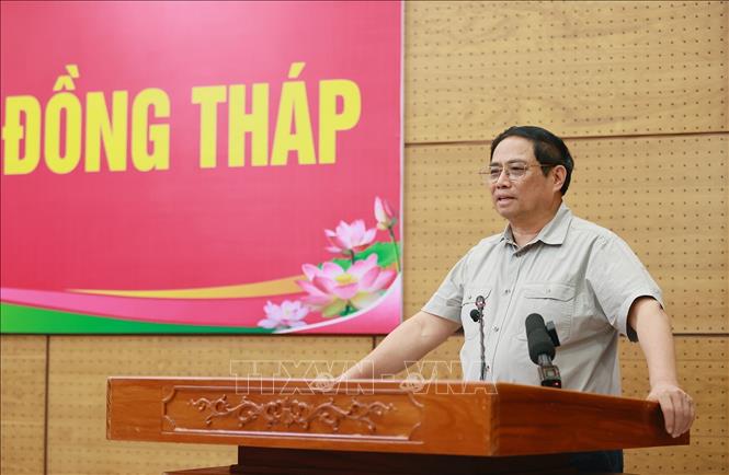 Thủ tướng Phạm Minh Chính kết luận buổi làm việc với Ban Thường vụ Tỉnh ủy Đồng Tháp.  Ảnh: Dương Giang-TTXVN