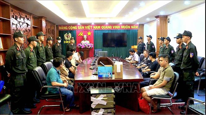 Cục Cảnh sát Hình sự, Bộ Công an triệt phá một đường dây tổ chức đánh bạc và đánh bạc quy mô lớn (2022). Ảnh: TTXVN phát