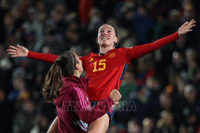 Niềm vui chiến thắng của các nữ tuyển thủ Tây Ban Nha. Ảnh: AFP/TTXVN