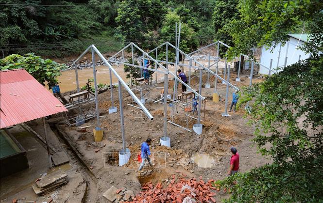 Những phòng học mới đang được xây dựng tại trường phổ thông dân tộc bán trú TH và THCS Hồ Bốn (Mù Cang Chải, Yên Bái). Ảnh: Thanh Tùng - TTXVN