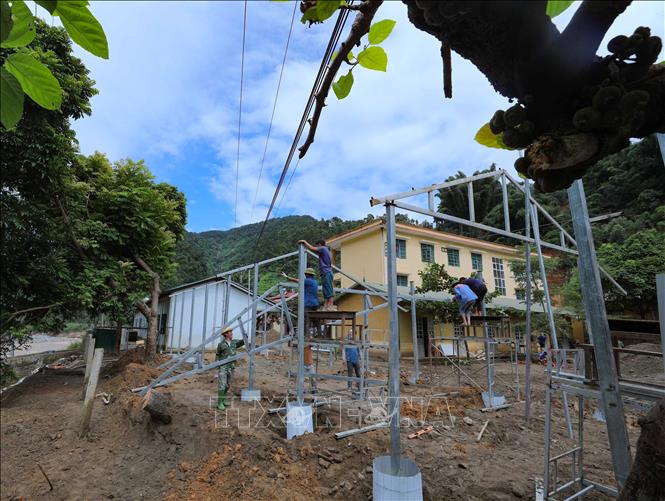 Những phòng học mới đang được xây dựng tại trường phổ thông dân tộc bán trú TH và THCS Hồ Bốn (Mù Cang Chải, Yên Bái). Ảnh: Thanh Tùng - TTXVN