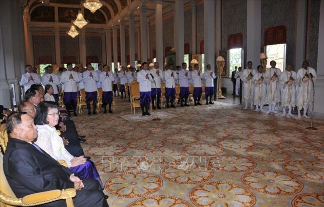 Quang cảnh lễ tuyên thệ nhậm chức của Thủ tướng và các thành viên Chính phủ Hoàng gia Campuchia nhiệm kỳ 2023 - 2028 tại Cung điện Hoàng gia ở thủ đô Phnom Penh. Ảnh: AKP/TTXVN phát
