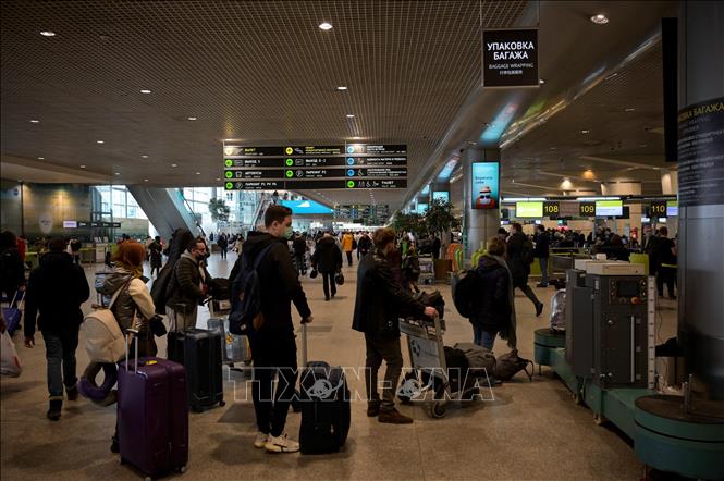 (Tư liệu) Hành khách tại sân bay Domodedovo ở thủ đô Moskva, Nga. Ảnh: AFP/TTXVN