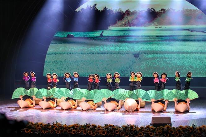 Tiết mục múa rối 