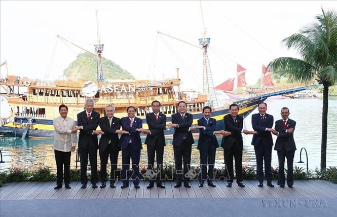 Thủ tướng Phạm Minh Chính và các trưởng đoàn dự Hội nghị Cấp cao ASEAN lần thứ 42 tại Labuan Bajo, Indonesia (2023). Ảnh: Dương Giang-TTXVN