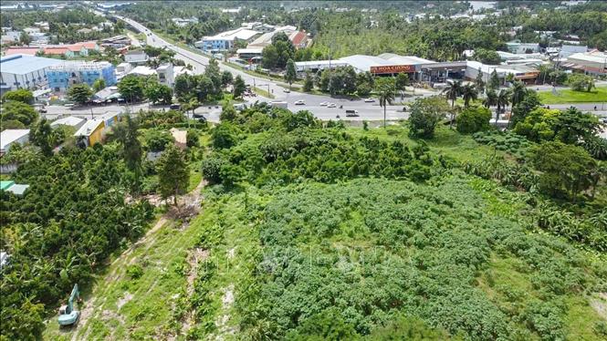 Bãi rác Đông Thạnh nằm tại phường Ba Láng, quận Cái Răng có diện tích khoảng 5 ha, từng là nơi chứa rác chính của thành phố Cần Thơ. Ảnh: Thanh Liêm - TTXVN