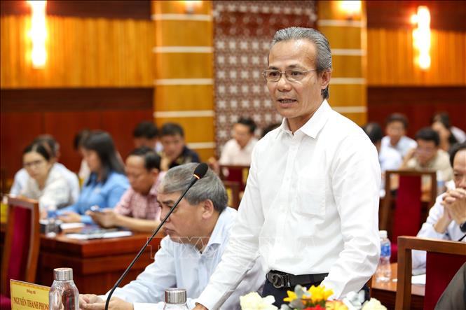 Ông Nguyễn Thế Tân, Phó Chủ tịch Hội Doanh nhân Trẻ tỉnh Tây Ninh phát biểu tại hội nghị. Ảnh: Giang Phương