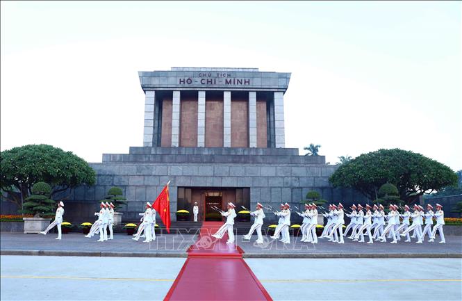 A national flag-hoisting ceremony takes place at Ba Dinh Square, Hanoi, to celebrate the 78th anniversary of the National Day (September 2). VNA Photo: Phạm Kiên 