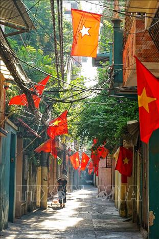 Sáng mùng 2 tháng 9 yên bình trong ngõ Bùi Ngọc Dương, quận Hai Bà Trưng. Ảnh: Khánh Hoà - TTXVN