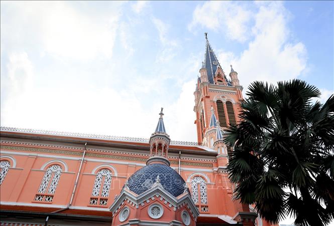 Tan Dinh church is designed in Romanesque style with Gothic and Renaissance elements. VNA Photo: Hồng Đạt