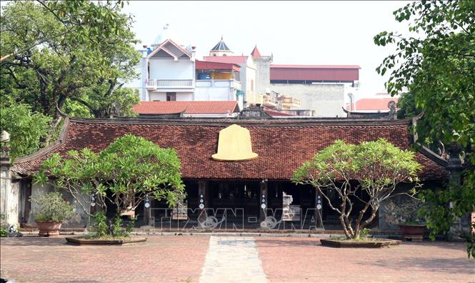 Bên trong chùa Chuông tại thôn Nhân Dục, phường Hiến Nam, thành phố Hưng Yên. Ảnh: Đinh Văn Nhiều - TTXVN
